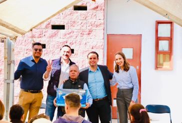 Participa Noemí Luna en entrega de apoyos de vivienda del ayuntamiento panista de la capital de Zacatecas