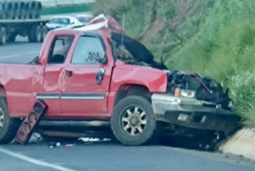 Mueren seis jornaleros en accidente carretero en Michoacán