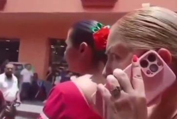 Regidora de Cuautla llega a los golpes con vendedora tras confrontación con comerciantes 